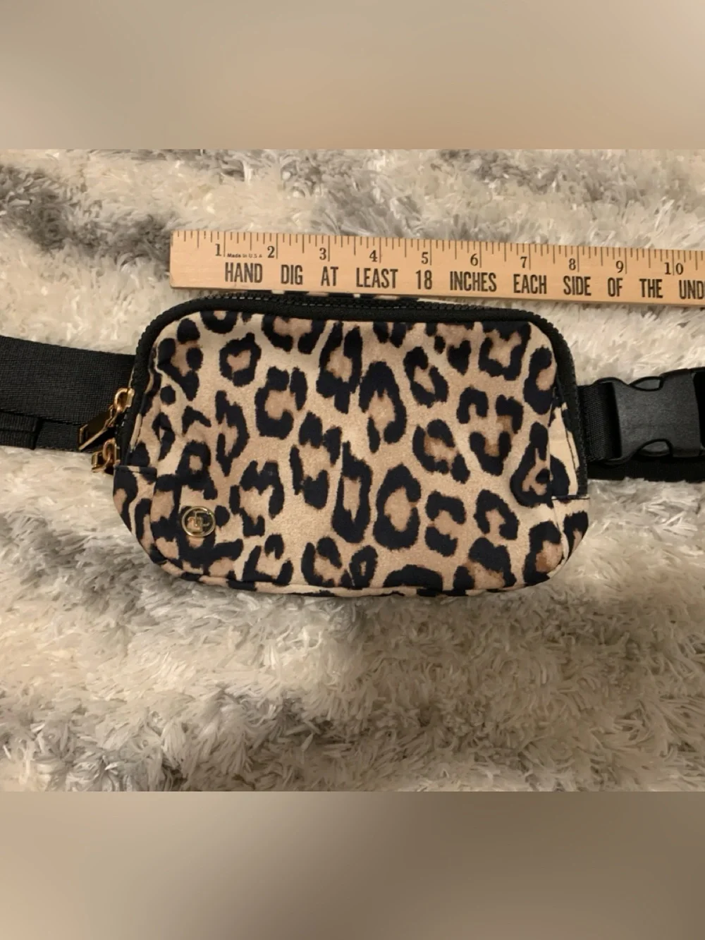 Chicos compact leopard